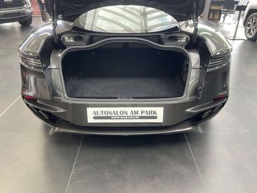 Aston Martin DBS Superleggera — photo 4