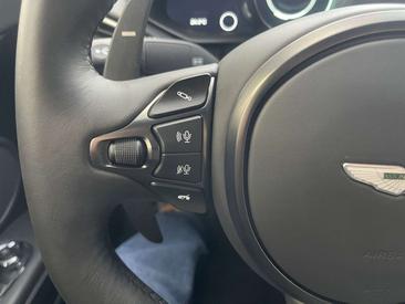 Aston Martin DBS Superleggera — photo 21