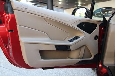 Aston Martin Vanquish Coupé V12 Touchtronic 2 — photo 15
