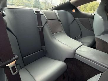 Aston Martin DB9 5.9 V12 Touchtronic — photo 19