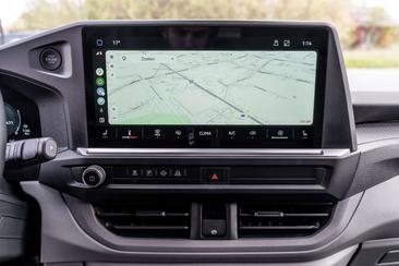 Volkswagen Transporter — photo 8