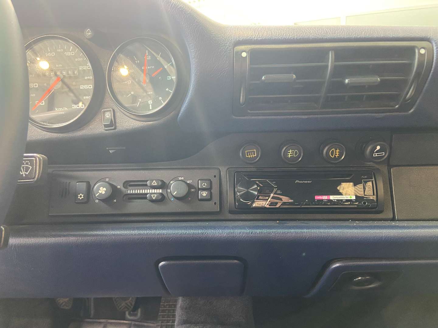 Porsche 964 Carrera 4 Targa - 1991 - Joinsteer - #12