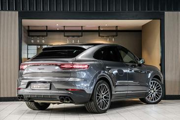 Porsche Cayenne III GTS — photo 4