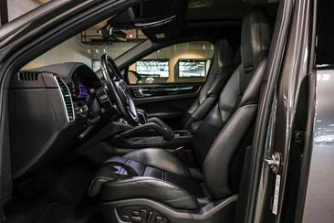 Porsche Cayenne III GTS — photo 8
