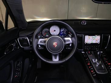 Porsche Panamera I GTS — photo 16