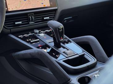 Porsche Cayenne III Turbo GT — photo 23