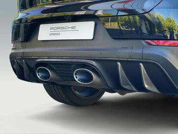 Porsche Cayenne III Turbo GT — photo 29