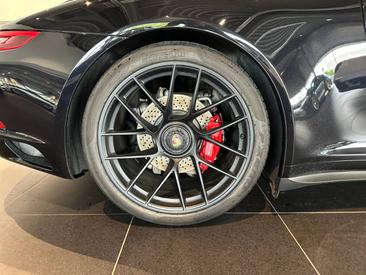 Porsche 991 II Targa 4 GTS — photo 10