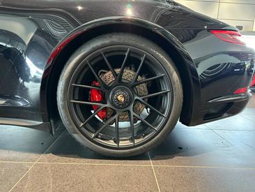 Porsche 991 II Targa 4 GTS — photo 13