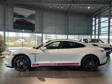 Porsche Taycan ph2 GTS — photo 2