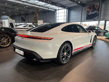 Porsche Taycan ph2 GTS — photo 9