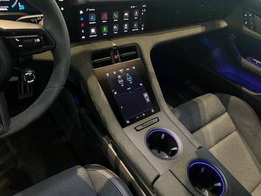 Porsche Taycan ph2 GTS — photo 19