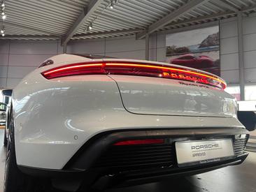 Porsche Taycan ph2 GTS — photo 34