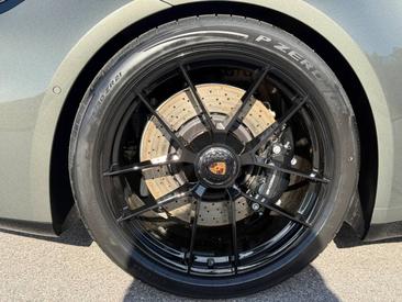 Porsche 992 II Carrera GTS — photo 9