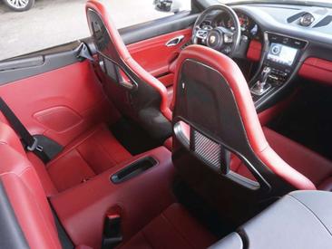 Porsche 991 I GTS — photo 22