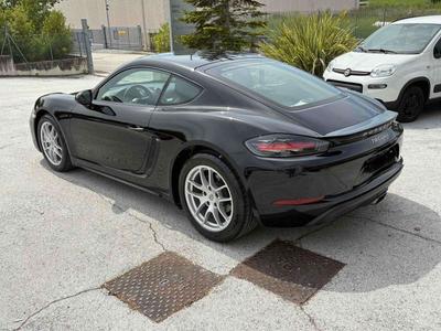Porsche 718 Cayman