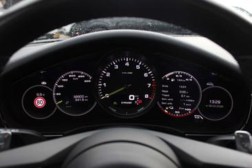 Porsche Panamera II E-Hybrid Platinum Edition — photo 18