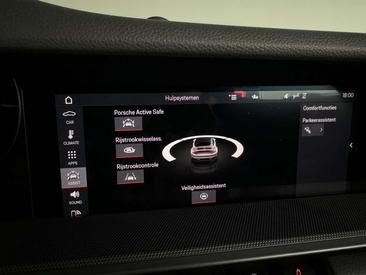 Porsche 992 I Carrera — photo 24