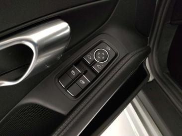 Porsche 718 Cayman T — photo 22