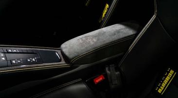 Porsche 718 Cayman GT4 — photo 25