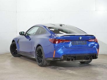 BMW M4 — photo 3