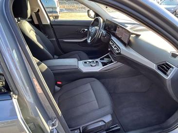 BMW 320 320i — photo 8