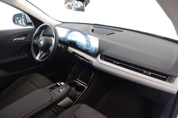 BMW IX2 EDrive20 — photo 5