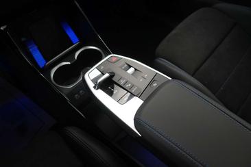 BMW IX1 XDrive30 — photo 14