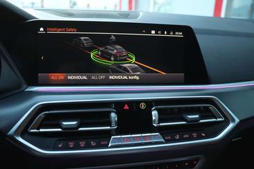 BMW X6 M Sport 30d — photo 24