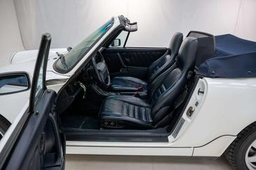 Porsche 964 Carrera 2 — photo 19