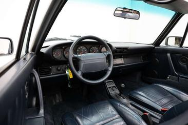 Porsche 964 Carrera 2 — photo 20