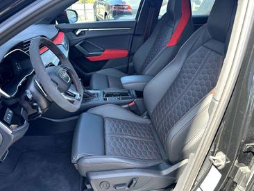 Audi RSQ3 — photo 6