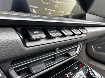 Porsche 992 I Carrera 4S — photo 21