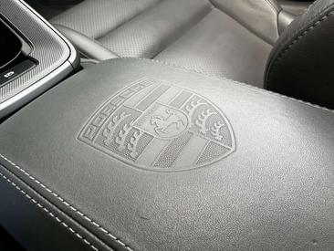 Porsche 992 I Carrera 4S — photo 26