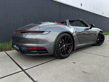 Porsche 992 I Carrera 4S — photo 28