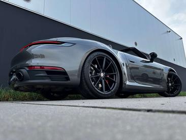 Porsche 992 I Carrera 4S — photo 30