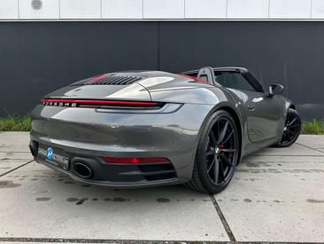 Porsche 992 I Carrera 4S — photo 36