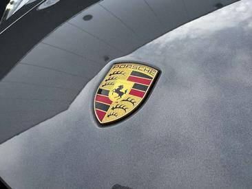 Porsche 992 I Carrera 4S — photo 40