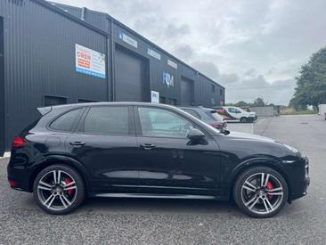 Porsche Cayenne III GTS — photo 4