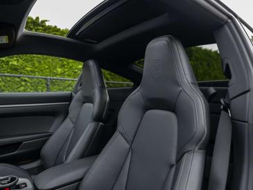 Porsche 992 II — photo 8