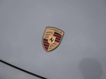Porsche 992 II — photo 11