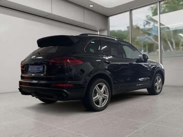 Porsche Cayenne III — photo 3