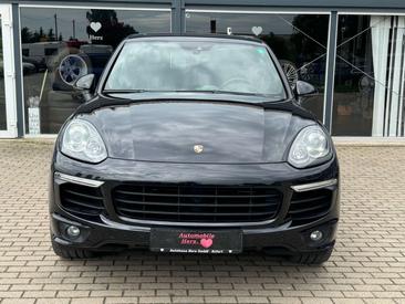 Porsche Cayenne III — photo 2