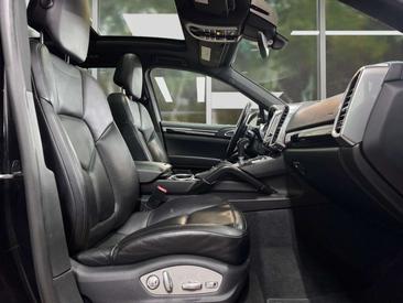 Porsche Cayenne III — photo 7
