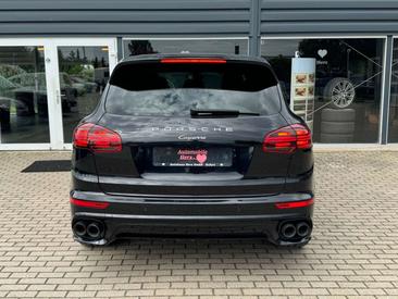 Porsche Cayenne III — photo 9