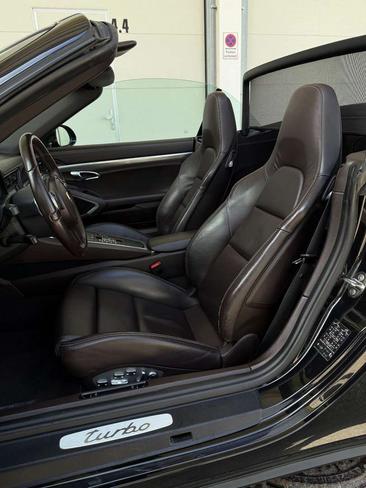 Porsche 991 Turbo — photo 13