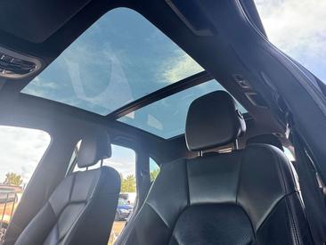 Porsche Cayenne III — photo 15