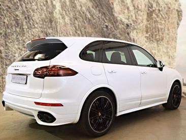 Porsche Cayenne III — photo 8