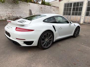Porsche 991 Turbo S — photo 4