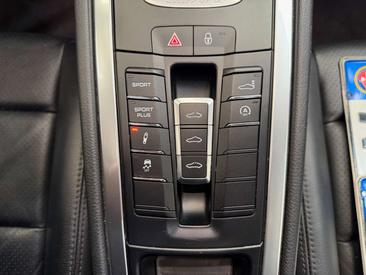 Porsche 991 I Carrera 4S — photo 13
